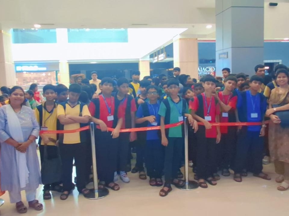 Purushottam High School students lined up at KidZania, Mumbai